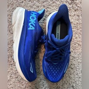 Hoka Clifton 9
